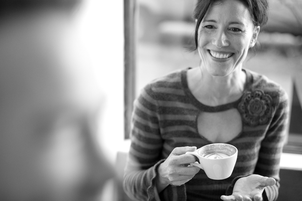 woman, date, coffee-2937182.jpg